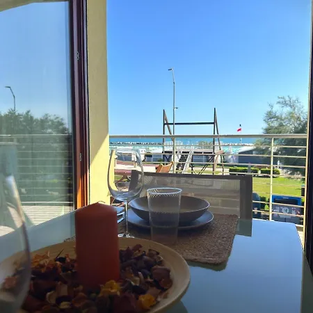 Romina - Free Parking Sea View! *