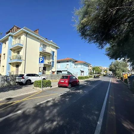 Romina - Free Parking Sea View!